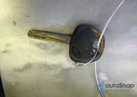 2016 Kia Sedona Lx z USA, uszkodzony, nr VIN KNDMB5C10G6128534